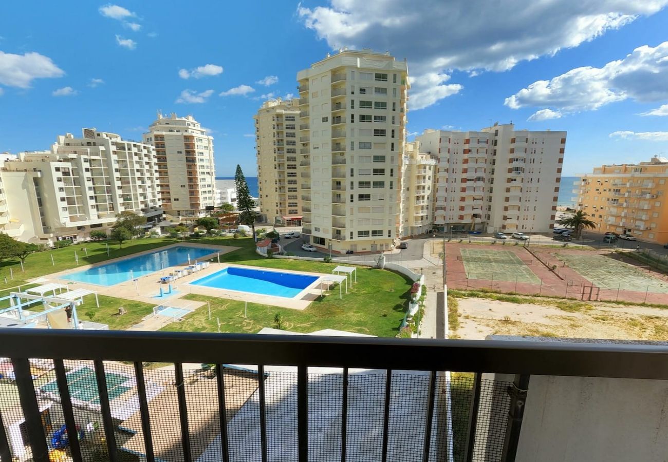 Apartamento em Armação de Pêra - Algarve, Apartamento T1 c/ varanda e vista mar, Armação de Pêra