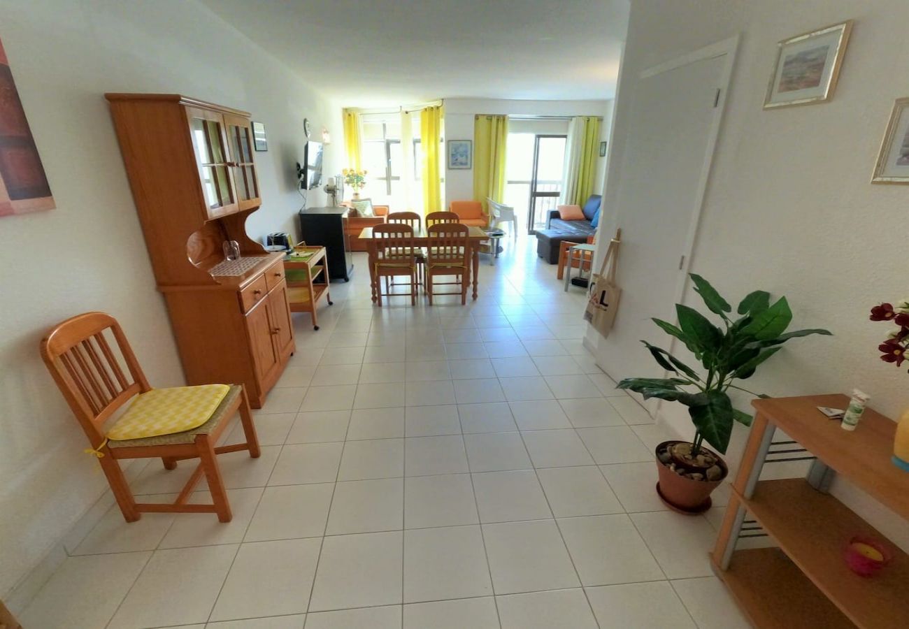 Apartamento em Armação de Pêra - Algarve, Apartamento T1 c/ varanda e vista mar, Armação de Pêra