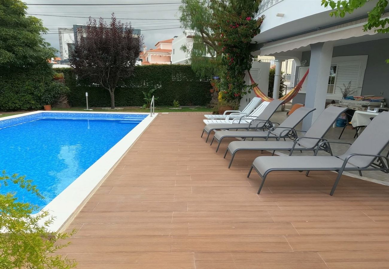 Apartamento em Corroios - Marisol, maravilhoso T4 duplex c/ piscina e jardim, Caparica, Almada, Lisboa