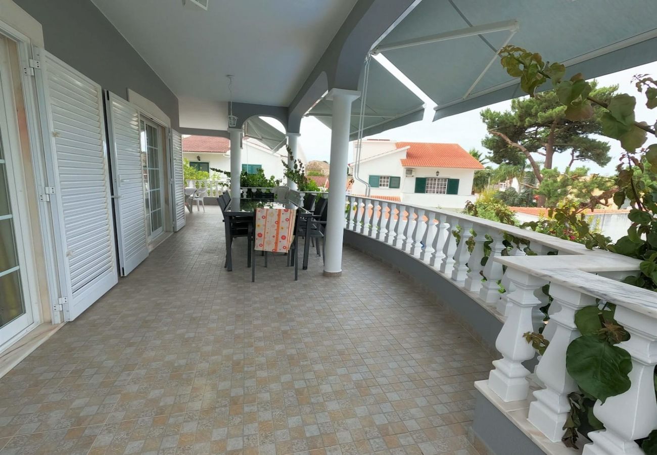 Apartamento em Corroios - Marisol, maravilhoso T4 duplex c/ piscina e jardim, Caparica, Almada, Lisboa
