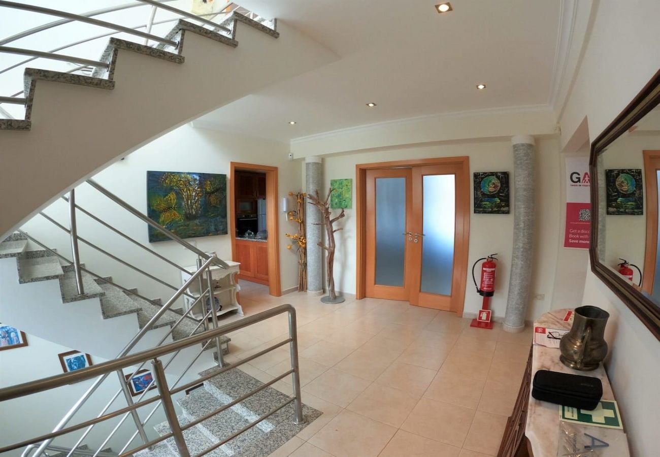 Apartamento em Corroios - Marisol, maravilhoso T4 duplex c/ piscina e jardim, Caparica, Almada, Lisboa