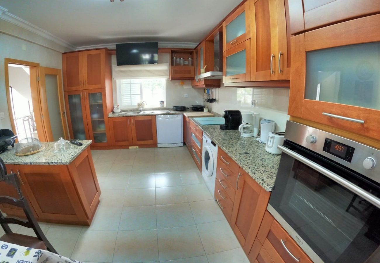 Apartamento em Corroios - Marisol, maravilhoso T4 duplex c/ piscina e jardim, Caparica, Almada, Lisboa
