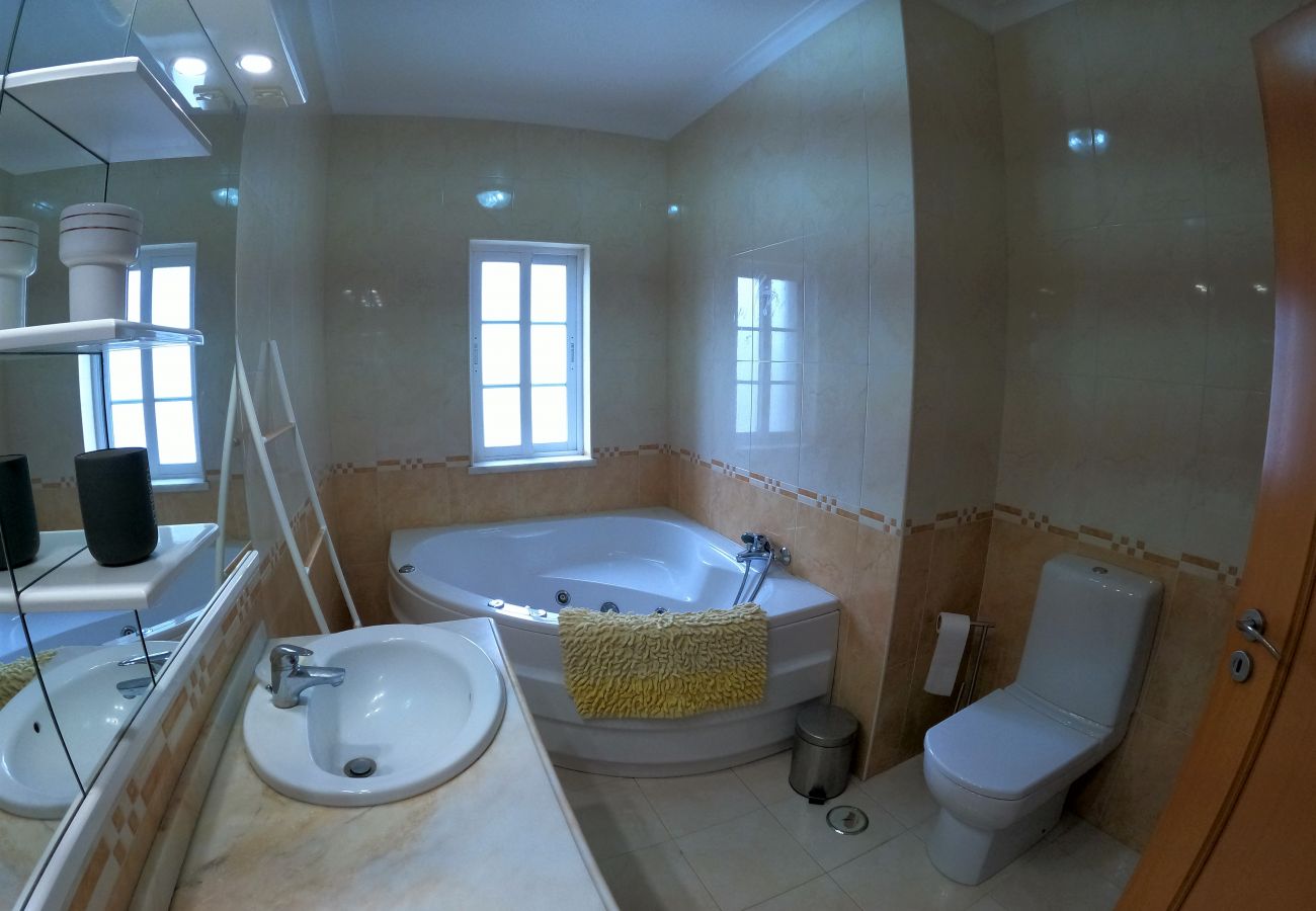 Apartamento em Corroios - Marisol, maravilhoso T4 duplex c/ piscina e jardim, Caparica, Almada, Lisboa
