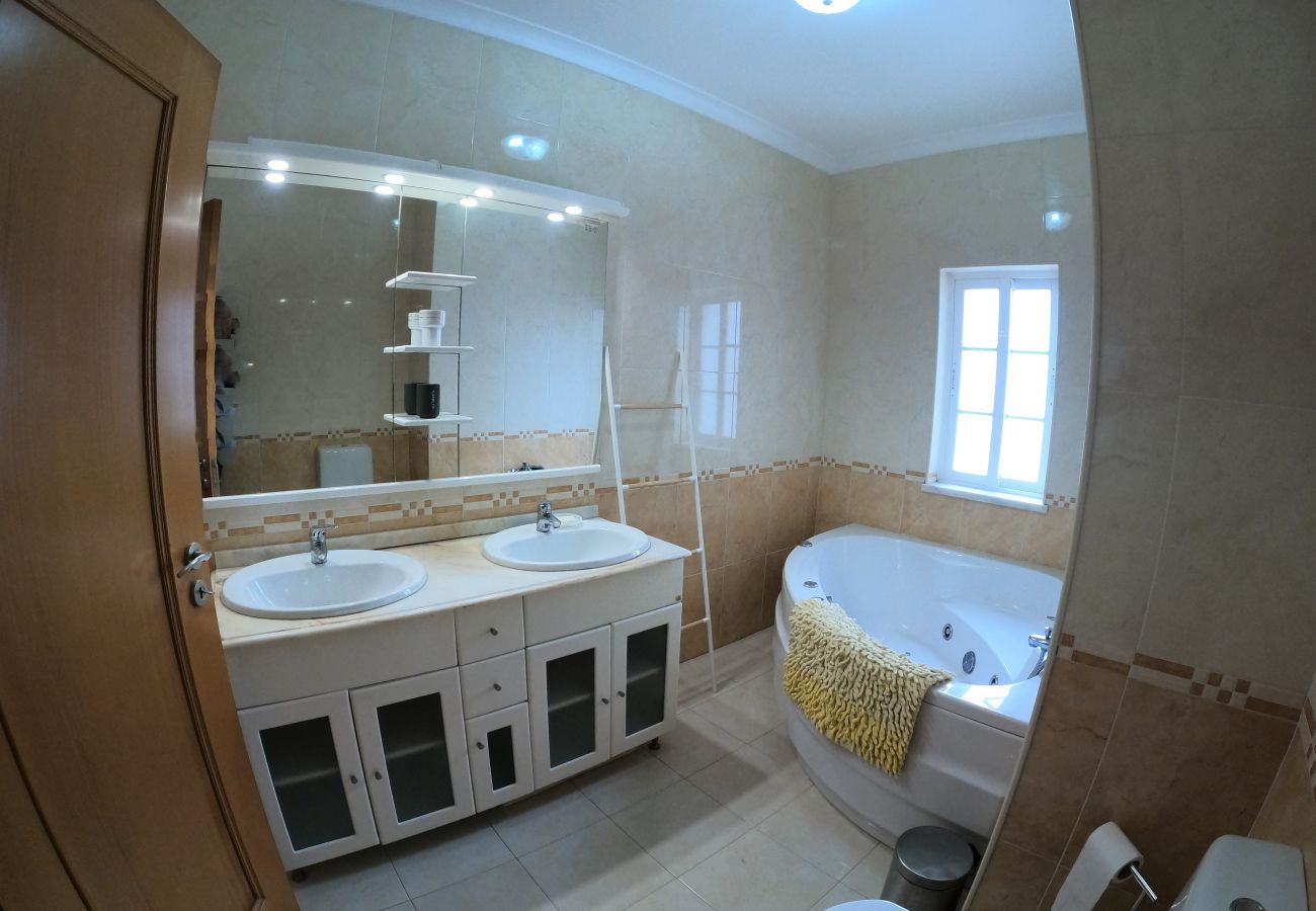 Apartamento em Corroios - Marisol, maravilhoso T4 duplex c/ piscina e jardim, Caparica, Almada, Lisboa