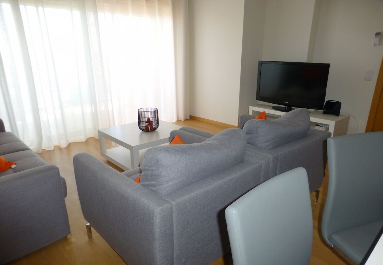 Apartamento em Olhão - Algarve, apartamento T2 c/ piscina e varanda, Olhão