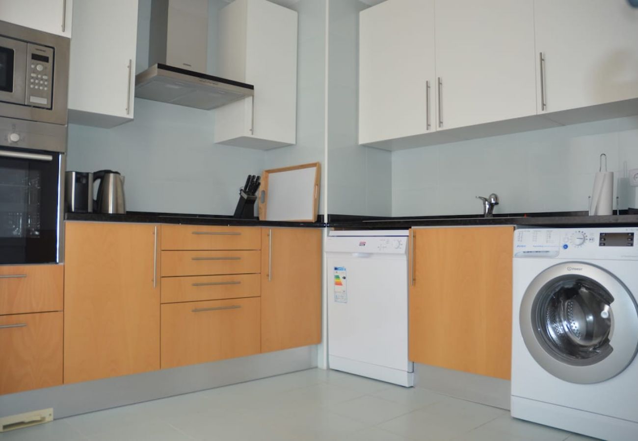 Apartamento em Olhão - Algarve, apartamento T2 c/ piscina e varanda, Olhão