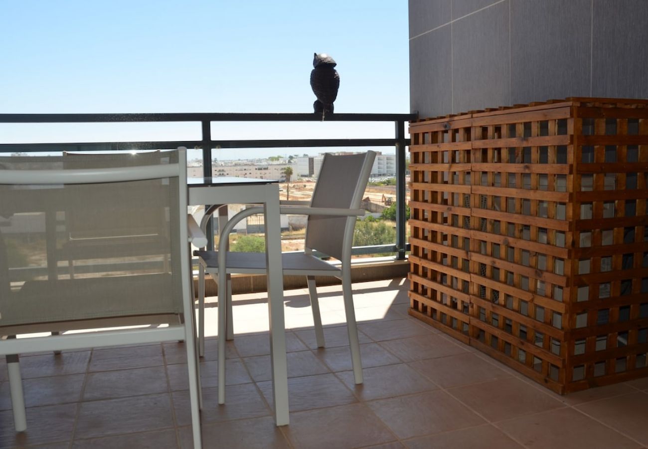 Apartamento em Olhão - Algarve, apartamento T2 c/ piscina e varanda, Olhão