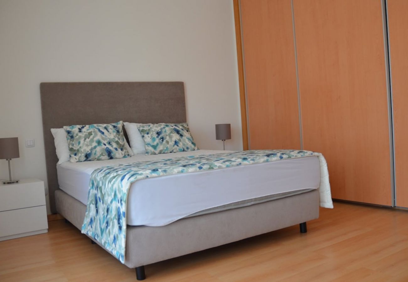 Apartamento em Olhão - Algarve, apartamento T2 c/ piscina e varanda, Olhão