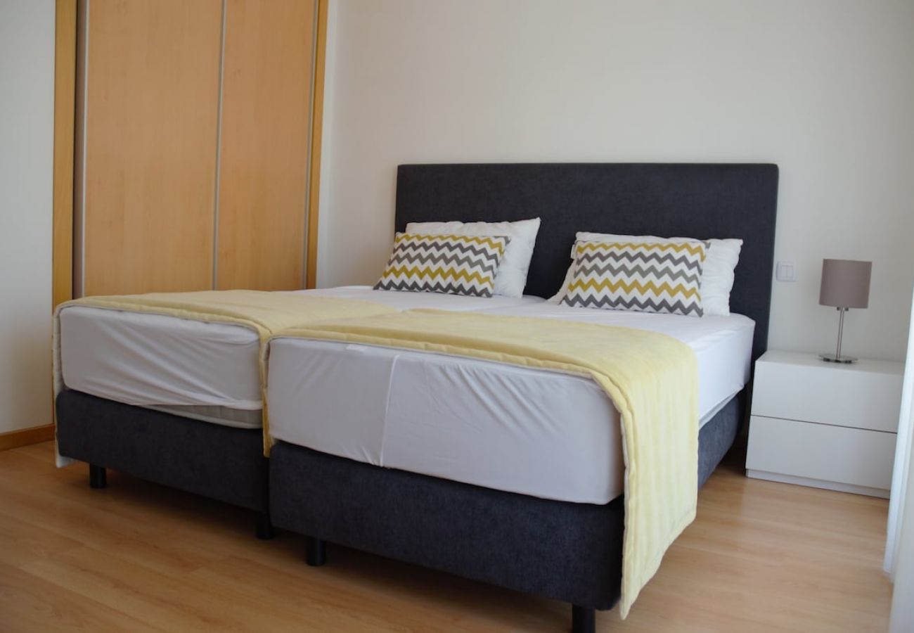 Apartamento em Olhão - Algarve, apartamento T2 c/ piscina e varanda, Olhão