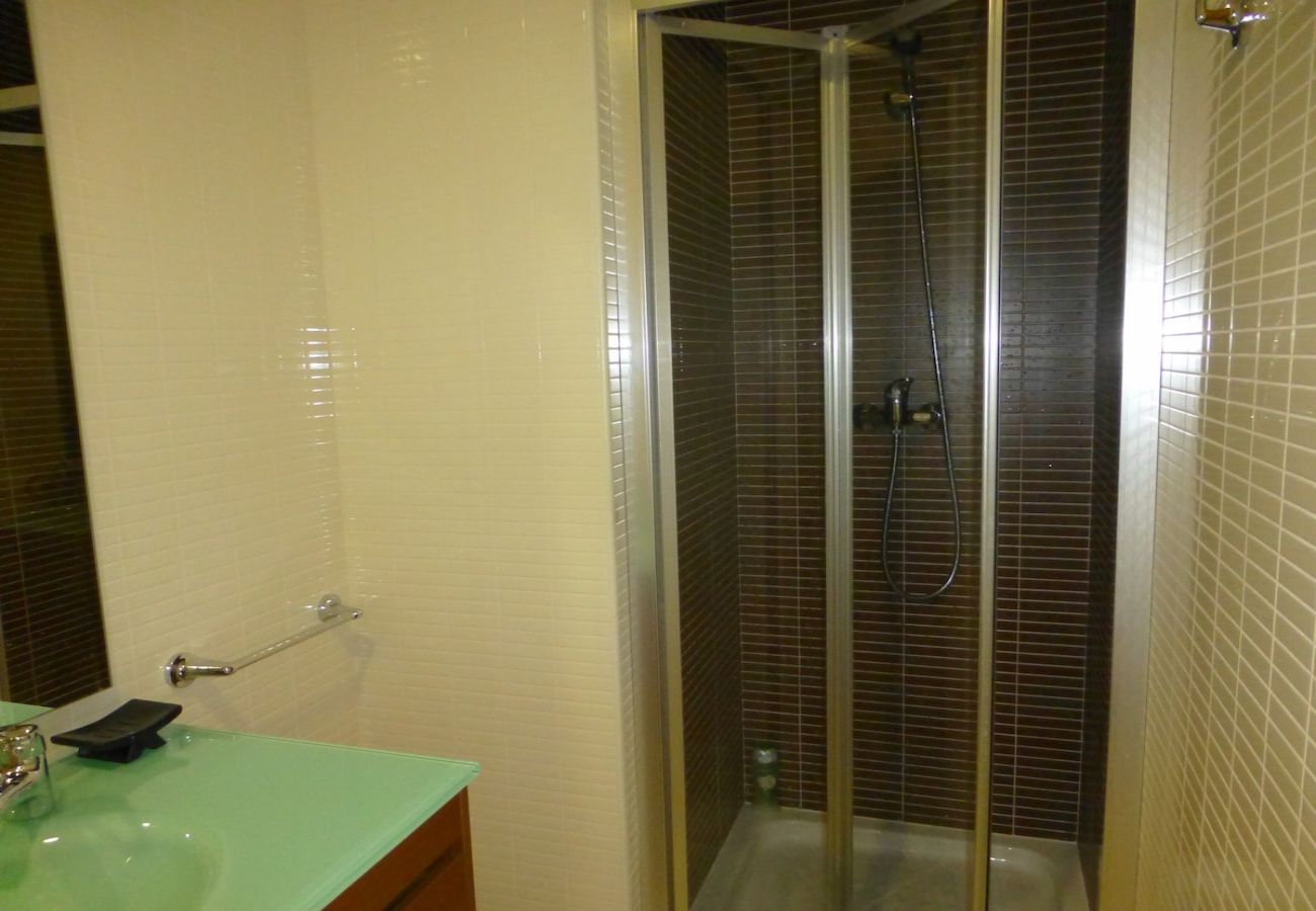 Apartamento em Olhão - Algarve, apartamento T2 c/ piscina e varanda, Olhão