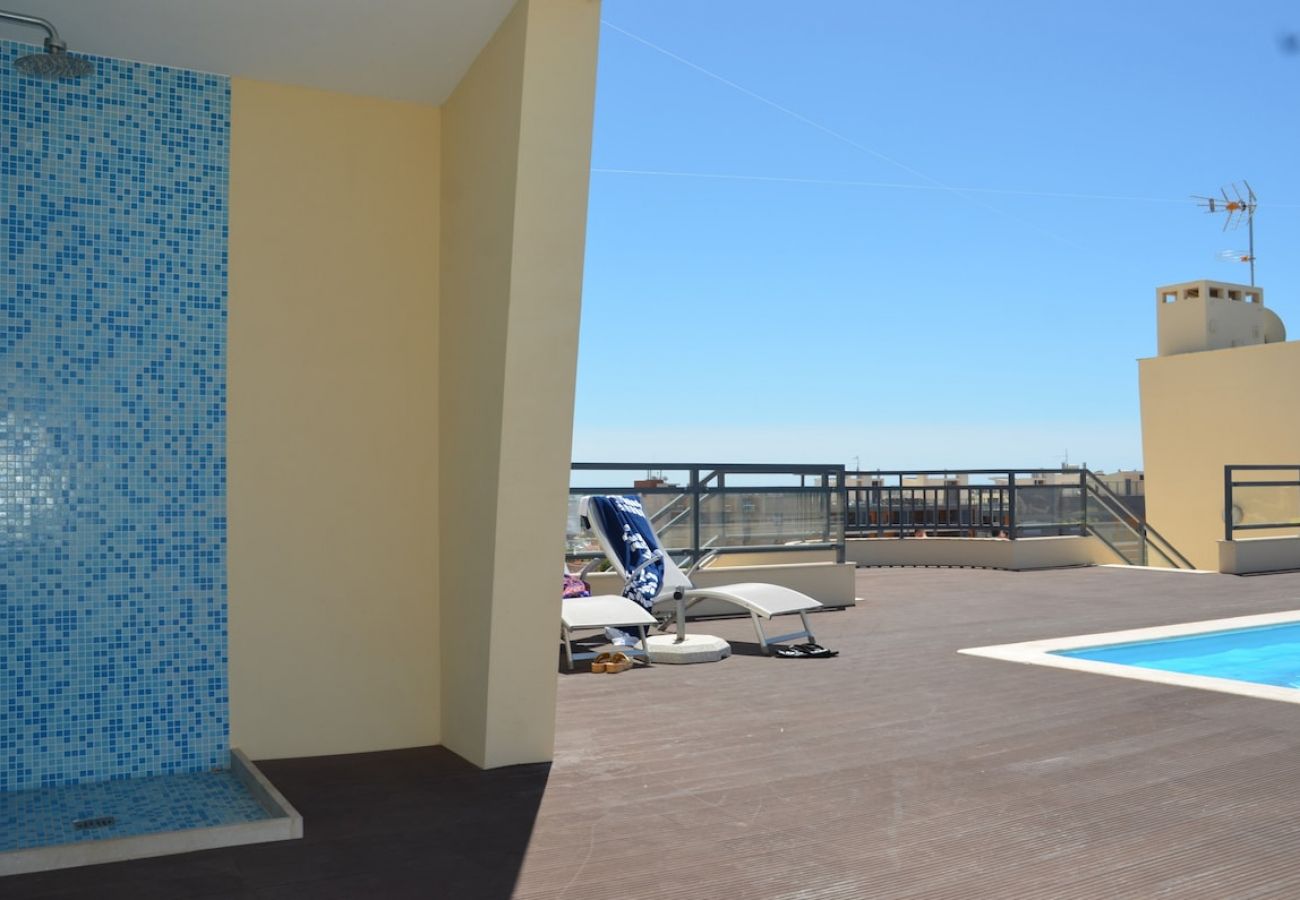 Apartamento em Olhão - Algarve, apartamento T2 c/ piscina e varanda, Olhão