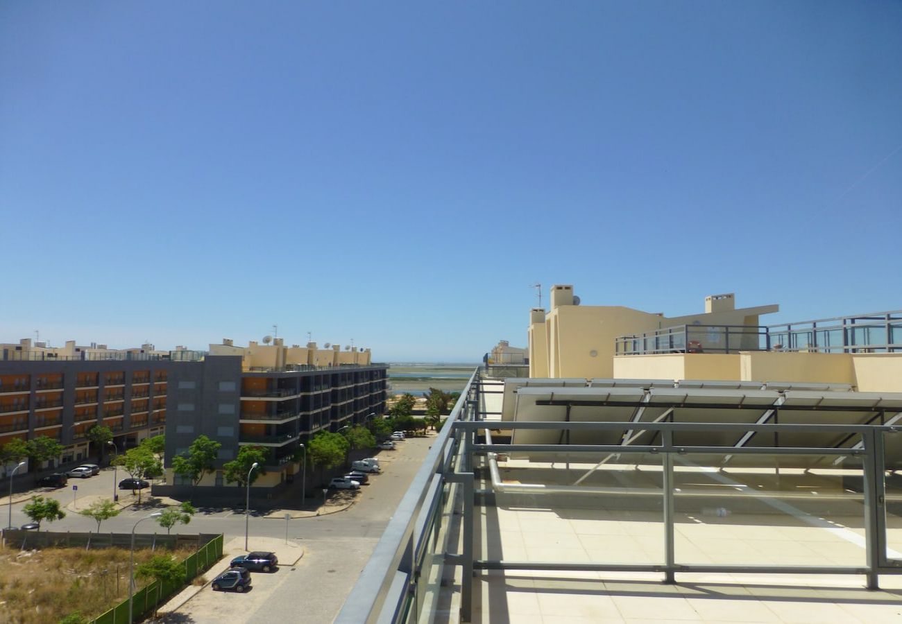 Apartamento em Olhão - Algarve, apartamento T2 c/ piscina e varanda, Olhão