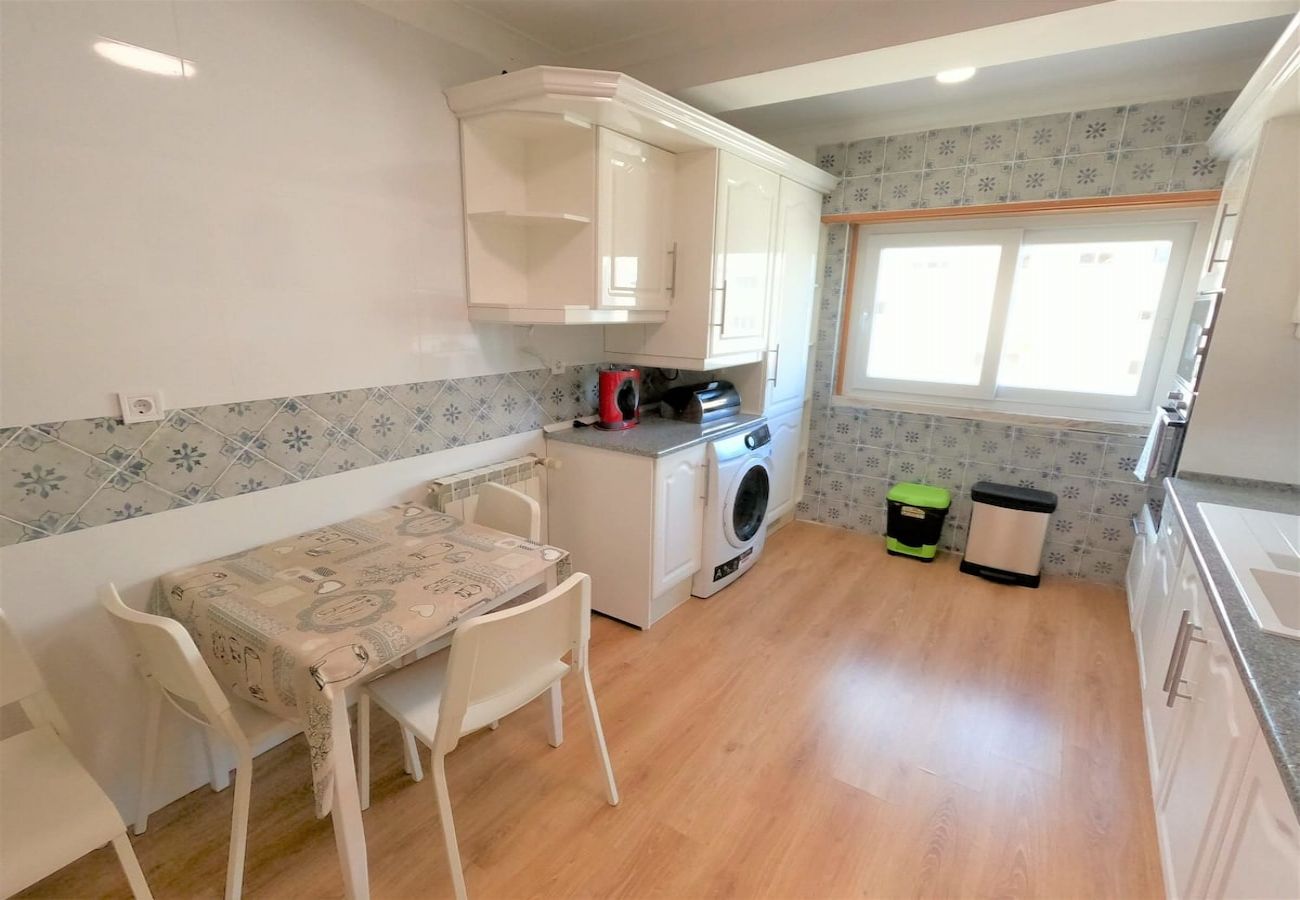Apartamento em Carnaxide - Carnaxide, apartamento T1 moderno c/ varanda em Carnaxide, Oeiras, Lisboa
