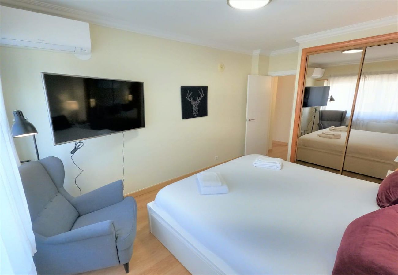 Apartamento em Carnaxide - Carnaxide, apartamento T1 moderno c/ varanda em Carnaxide, Oeiras, Lisboa
