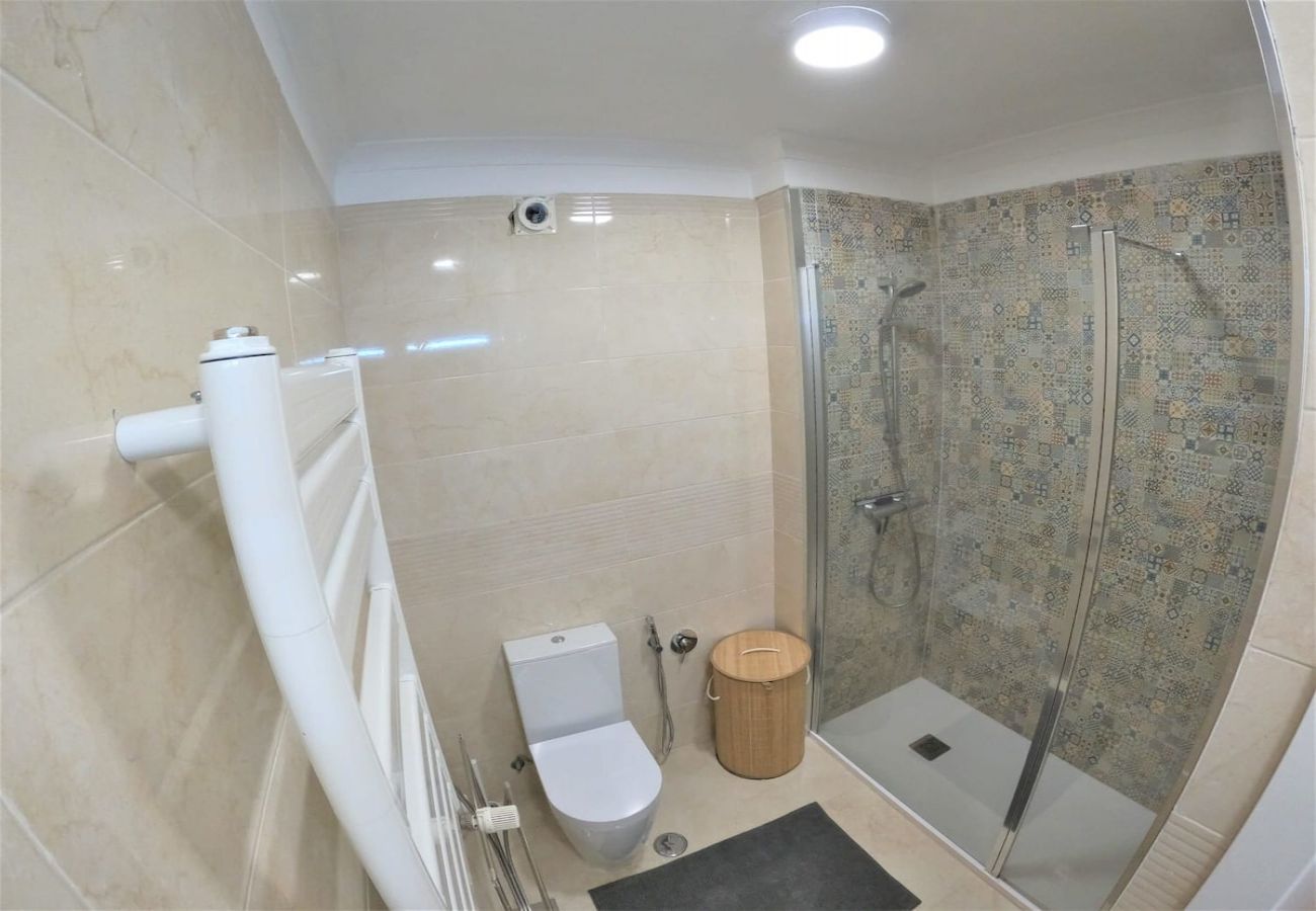 Apartamento em Carnaxide - Carnaxide, apartamento T1 moderno c/ varanda em Carnaxide, Oeiras, Lisboa