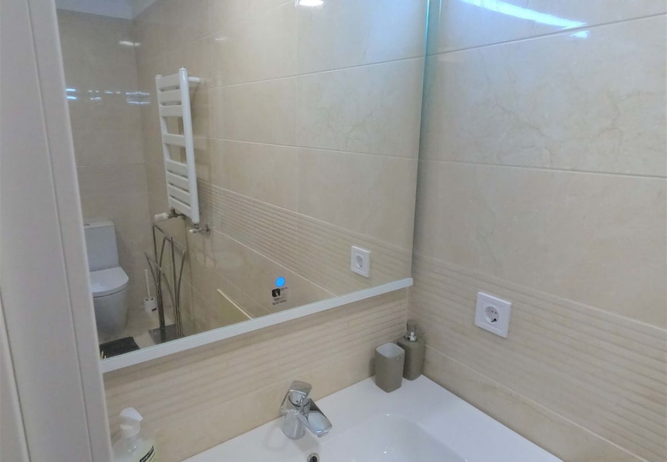 Apartamento em Carnaxide - Carnaxide, apartamento T1 moderno c/ varanda em Carnaxide, Oeiras, Lisboa