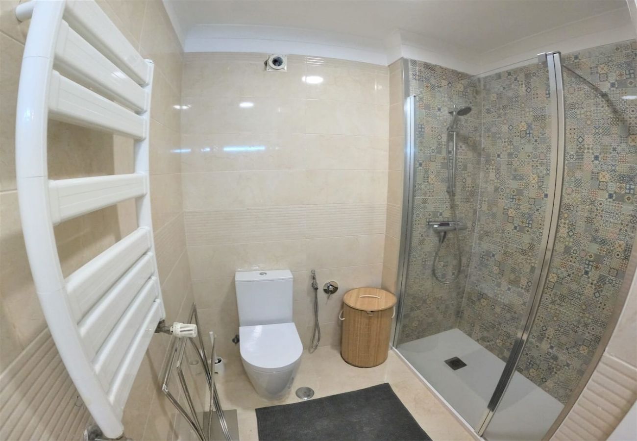 Apartamento em Carnaxide - Carnaxide, apartamento T1 moderno c/ varanda em Carnaxide, Oeiras, Lisboa