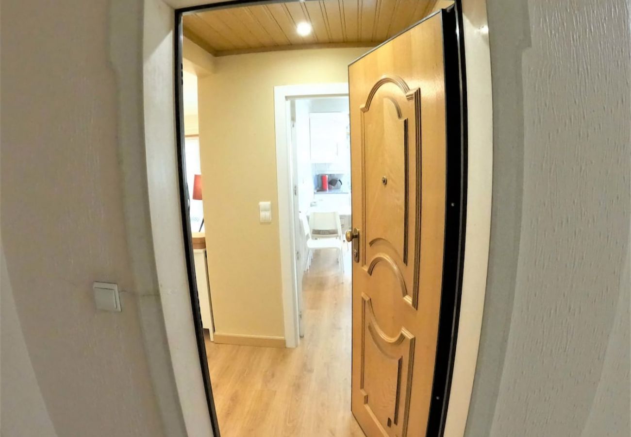 Apartamento em Carnaxide - Carnaxide, apartamento T1 moderno c/ varanda em Carnaxide, Oeiras, Lisboa