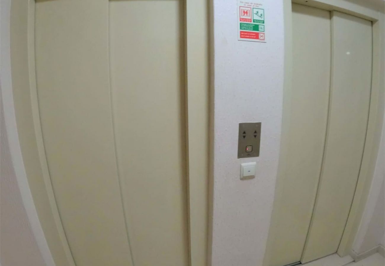 Apartamento em Carnaxide - Carnaxide, apartamento T1 moderno c/ varanda em Carnaxide, Oeiras, Lisboa