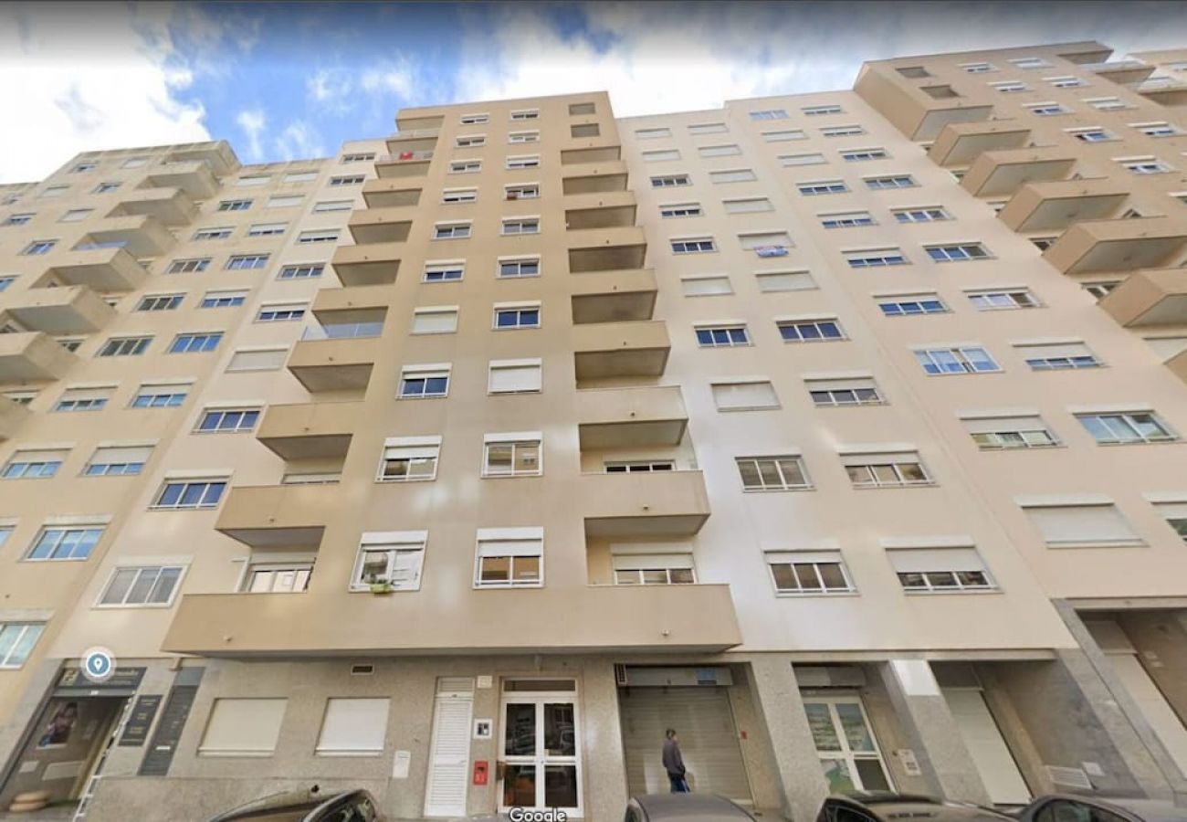 Apartamento em Carnaxide - Carnaxide, apartamento T1 moderno c/ varanda em Carnaxide, Oeiras, Lisboa