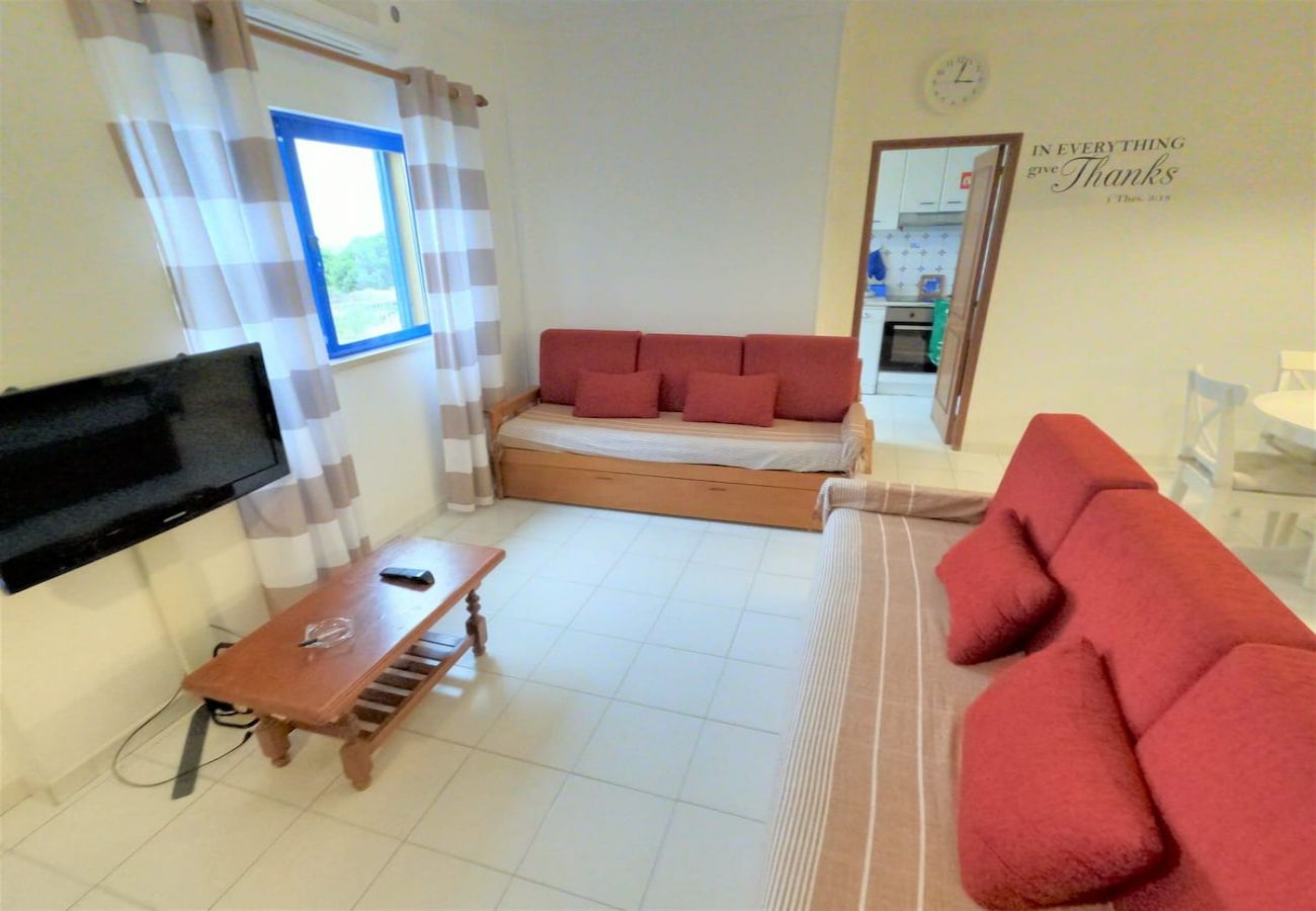 Apartamento em Vila Nova de Cacela - Algarve, apartamento T2 c/ varanda e vista mar, junto da praia, Manta Rota