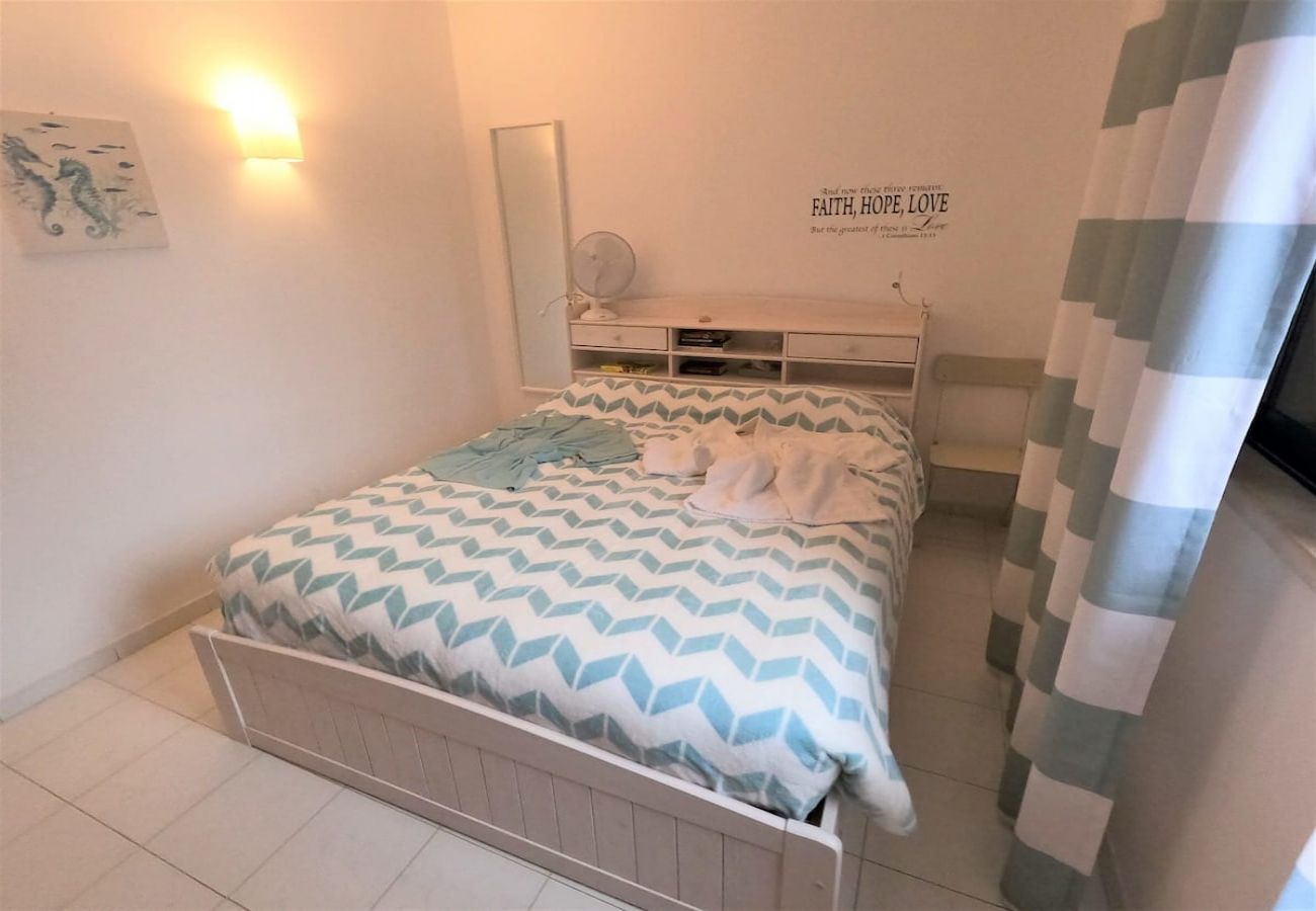 Apartamento em Vila Nova de Cacela - Algarve, apartamento T2 c/ varanda e vista mar, junto da praia, Manta Rota