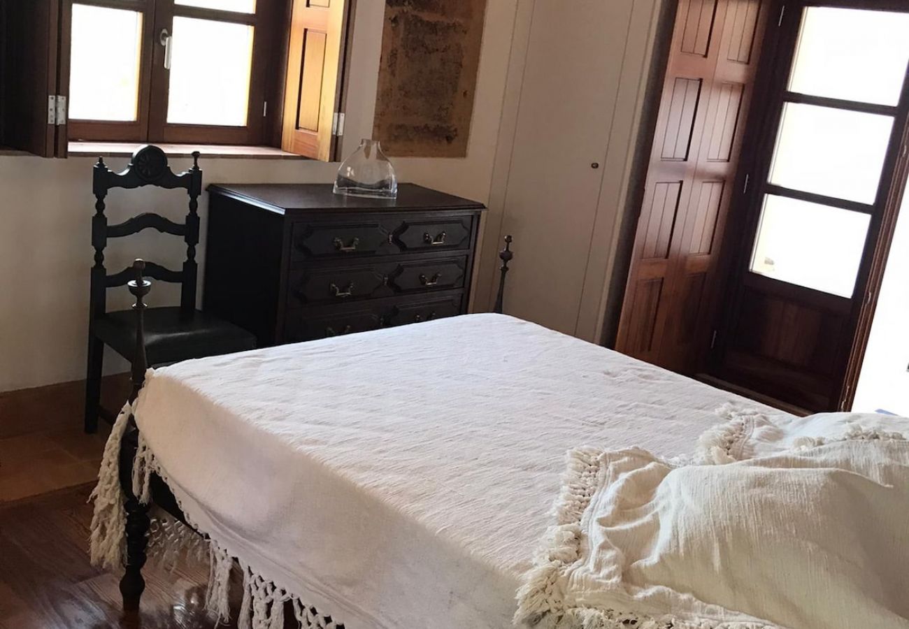 Estúdio em Boavista dos Pinheiros - Alentejo, Suite c/ Kitchenette em Monte típico, Odemira