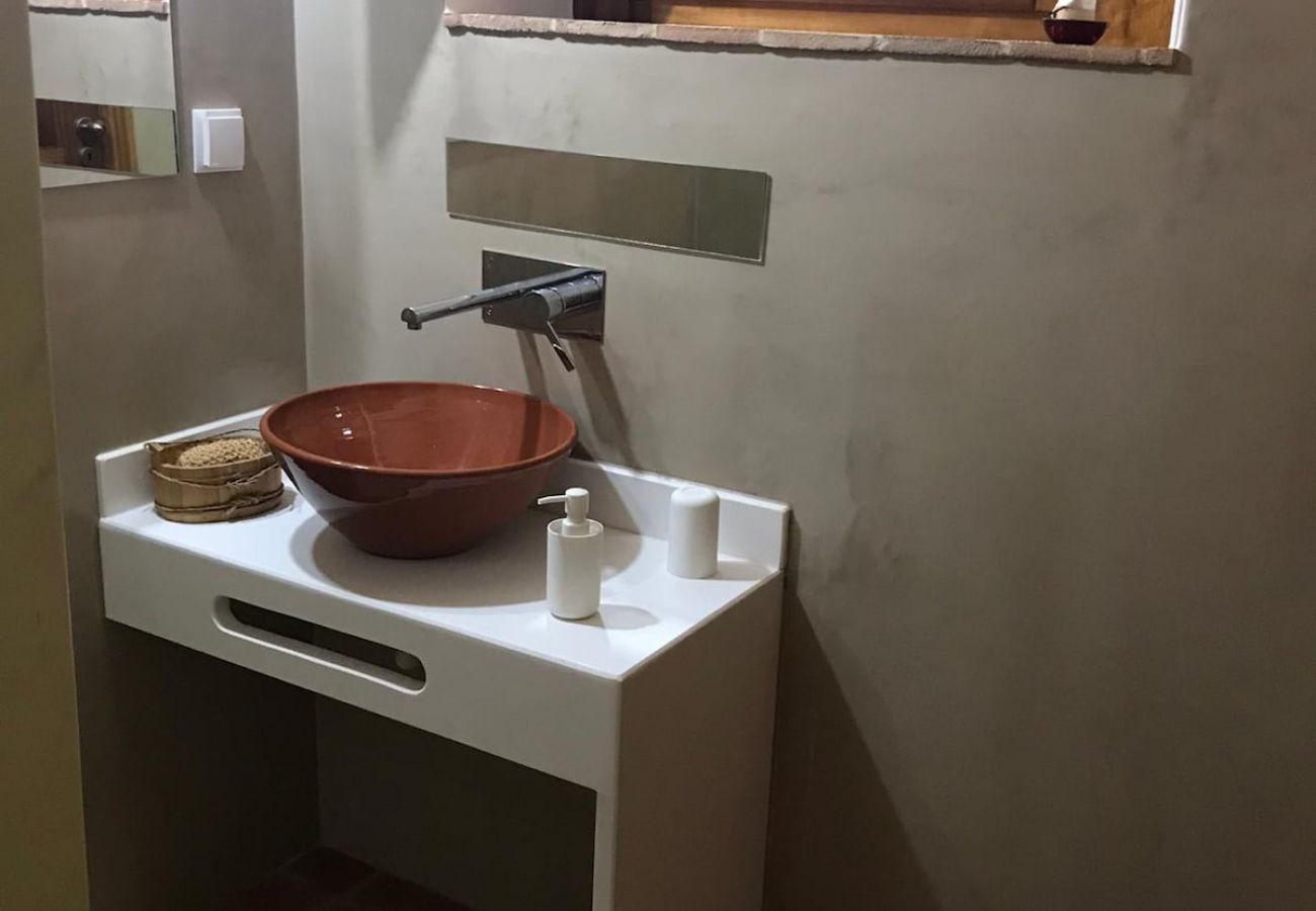 Estúdio em Boavista dos Pinheiros - Alentejo, Suite c/ Kitchenette em Monte típico, Odemira