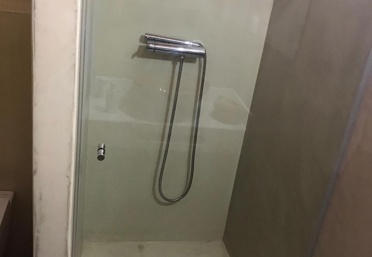 Estúdio em Boavista dos Pinheiros - Alentejo, Suite c/ Kitchenette em Monte típico, Odemira