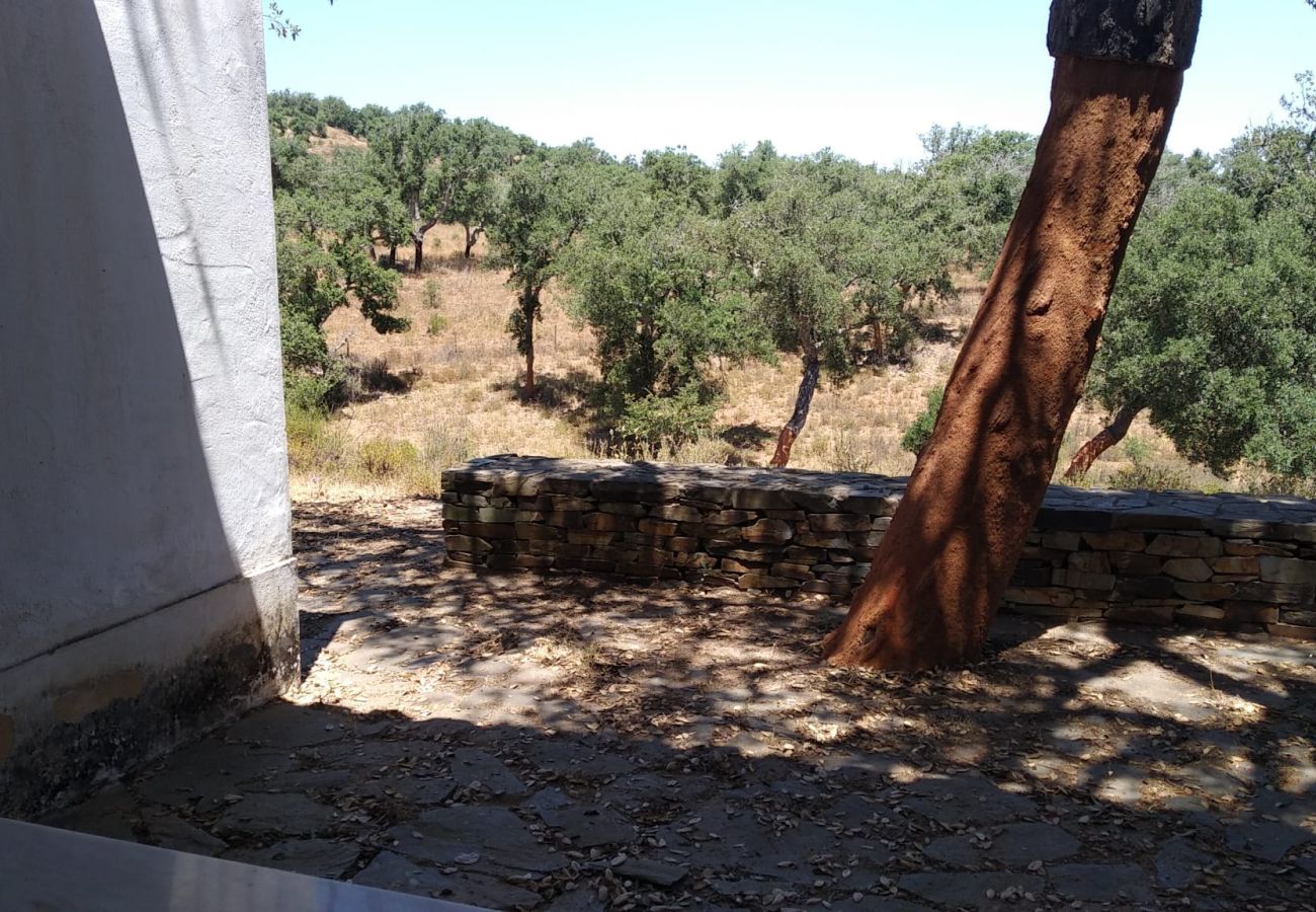 Estúdio em Boavista dos Pinheiros - Alentejo, Suite c/ Kitchenette em Monte típico, Odemira