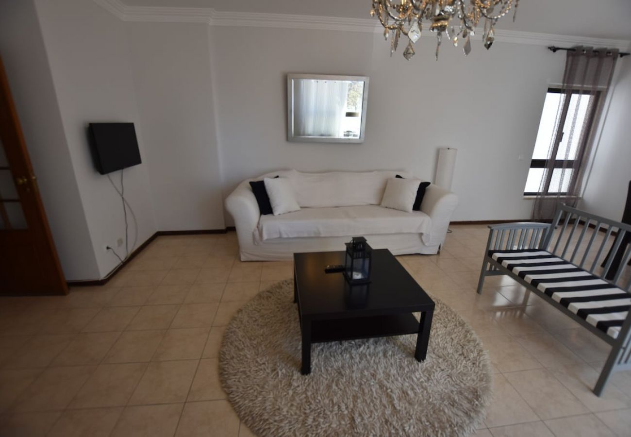 Apartamento em Cascais - Cascais, excelente apartamento de 2 quartos no centro de Cascais