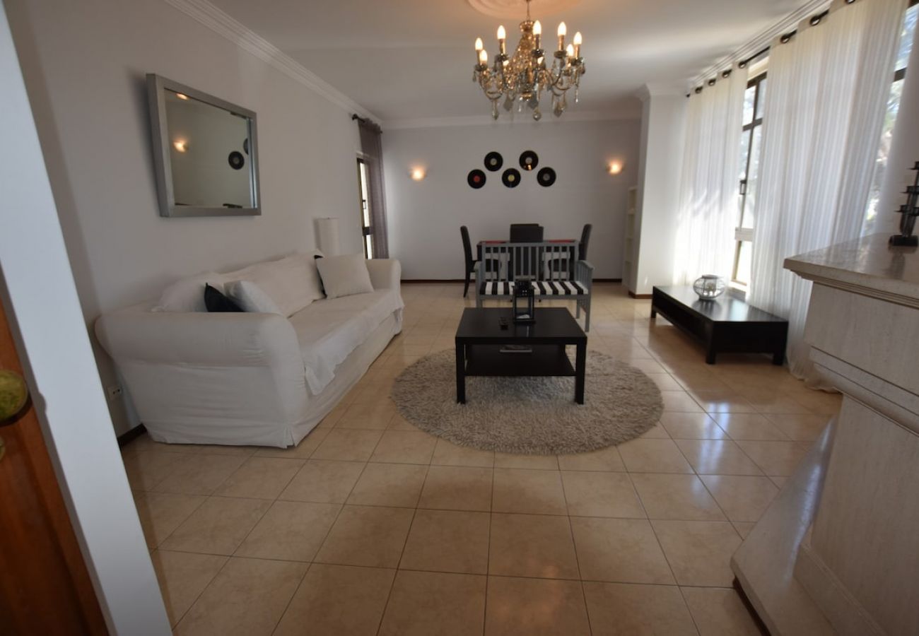 Apartamento em Cascais - Cascais, excelente apartamento de 2 quartos no centro de Cascais