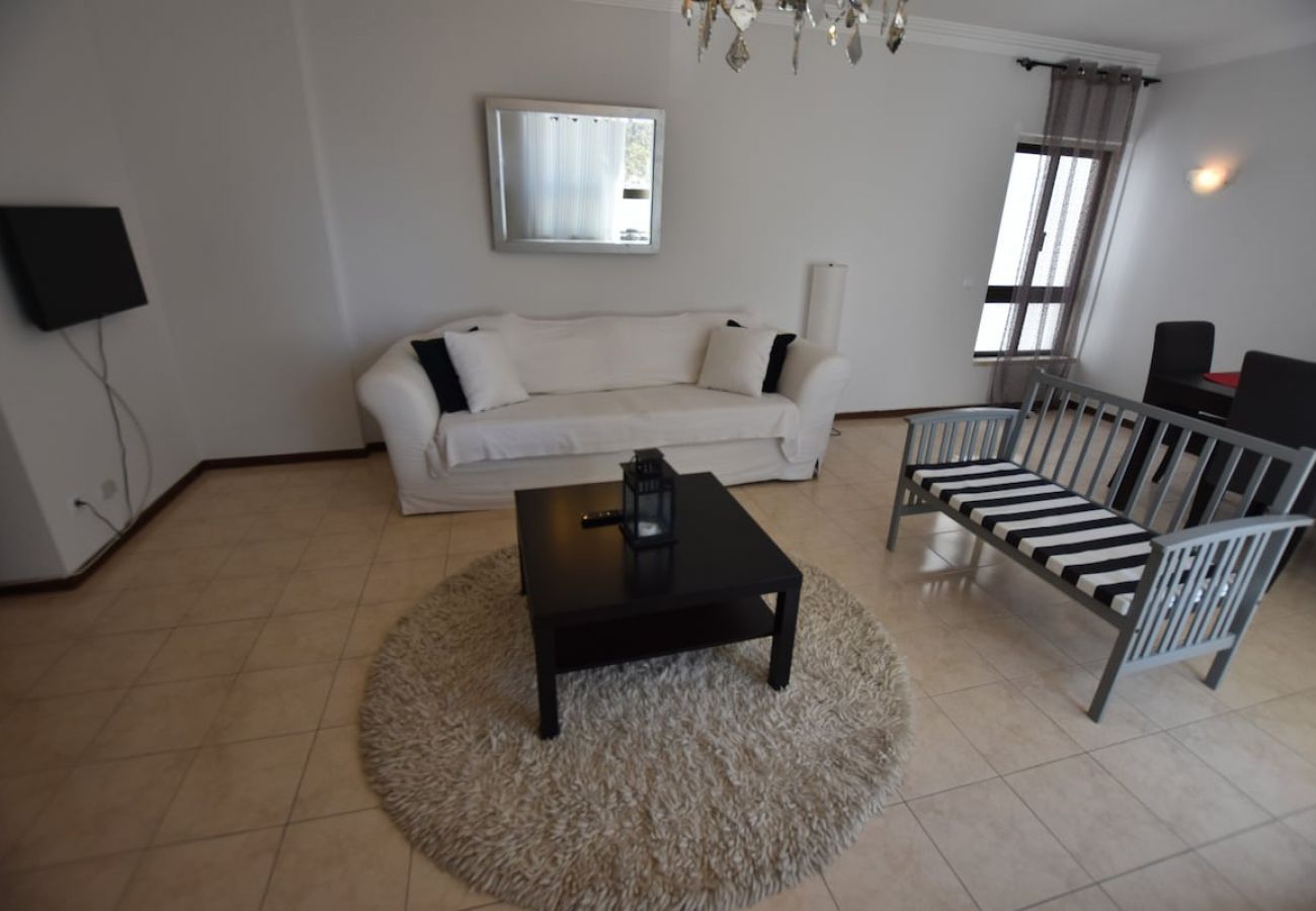 Apartamento em Cascais - Cascais, excelente apartamento de 2 quartos no centro de Cascais