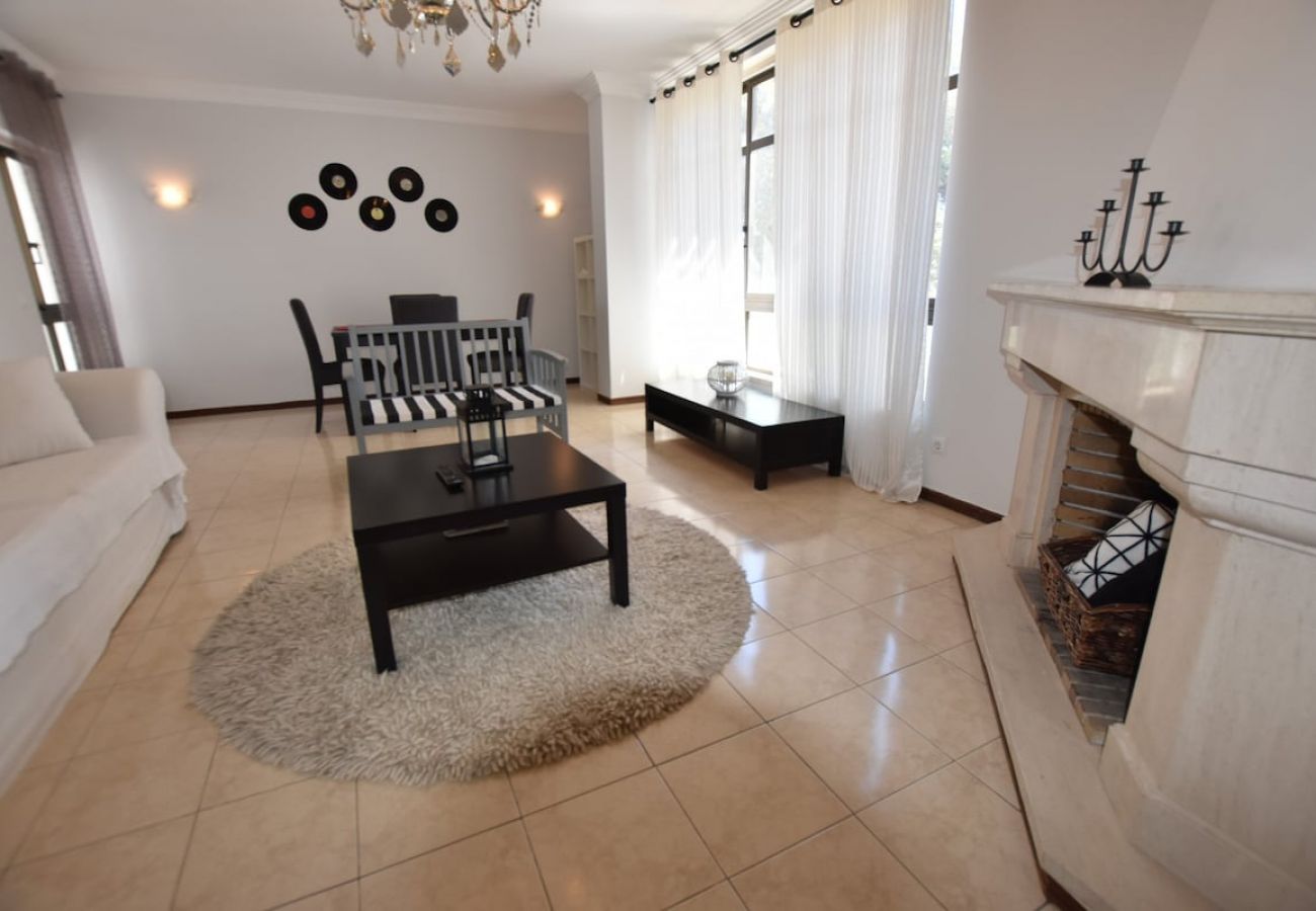 Apartamento em Cascais - Cascais, excelente apartamento de 2 quartos no centro de Cascais