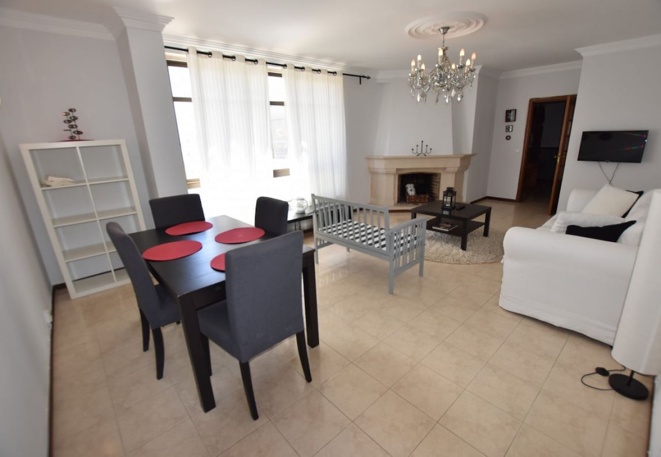 Apartamento em Cascais - Cascais, excelente apartamento de 2 quartos no centro de Cascais