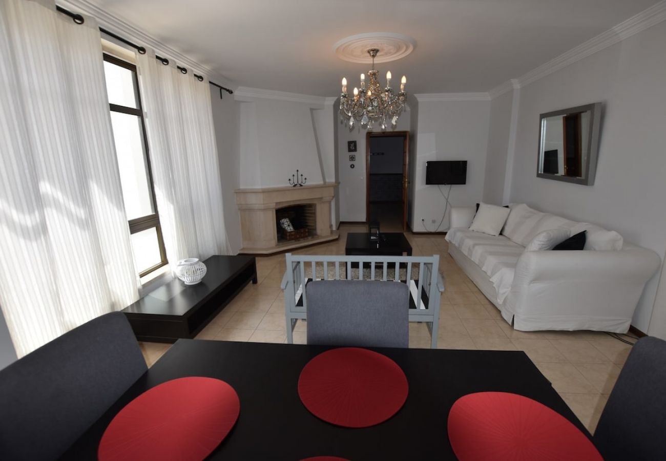 Apartamento em Cascais - Cascais, excelente apartamento de 2 quartos no centro de Cascais