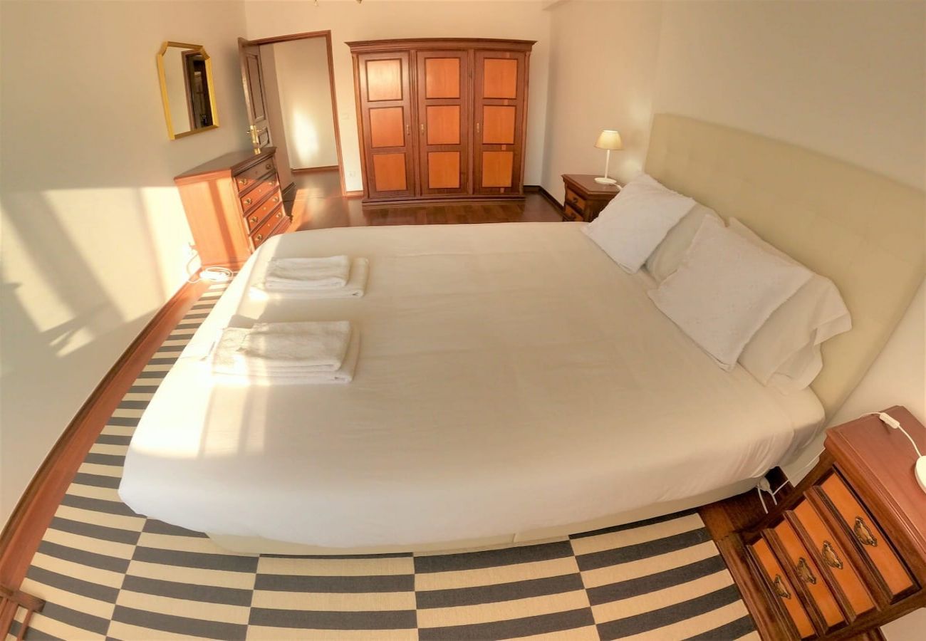 Apartamento em Linda a Velha - Lisboa, apartamento T2 em condominio, Linda-a-Velha, Oeiras, Lisboa