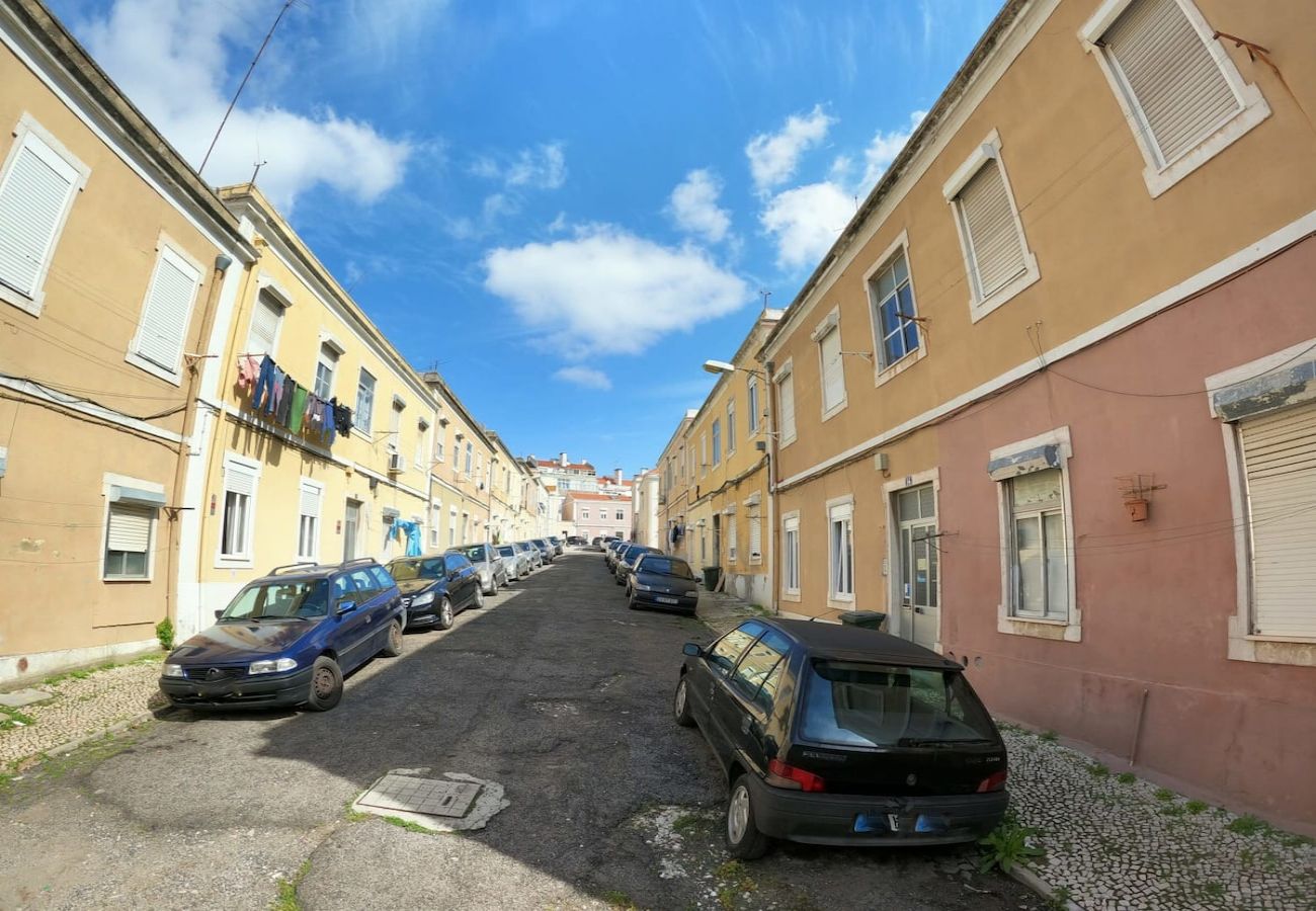 Apartamento em Lisboa - Lisboa, apartamento T2 em bairro típico, Sapadores, Lisboa