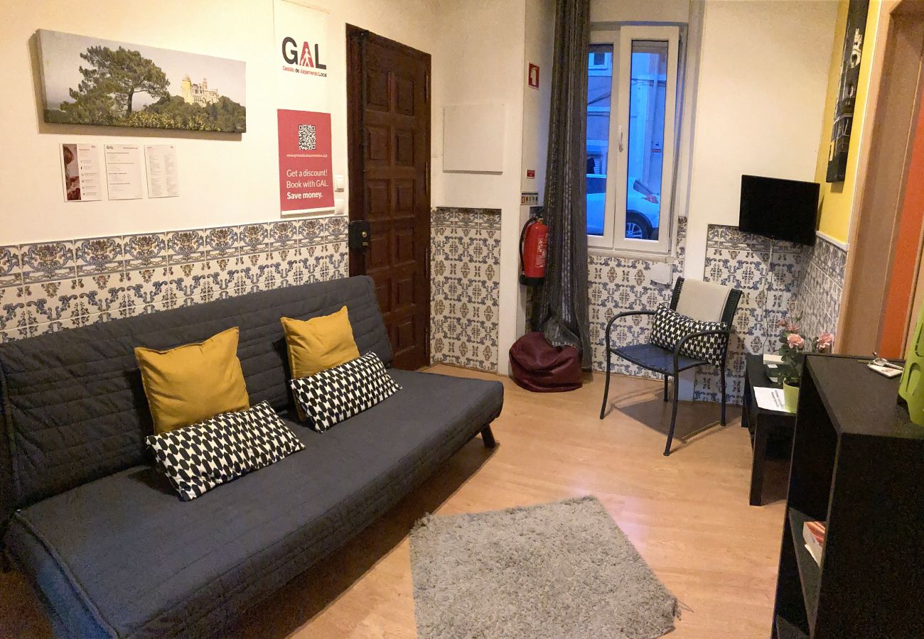 Apartamento em Lisboa - Lisboa, apartamento T2 em bairro típico, Sapadores, Lisboa