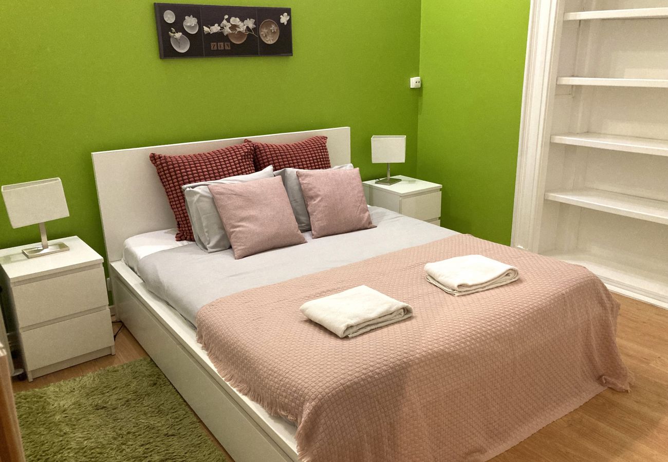 Apartamento em Lisboa - Lisboa, apartamento T2 em bairro típico, Sapadores, Lisboa