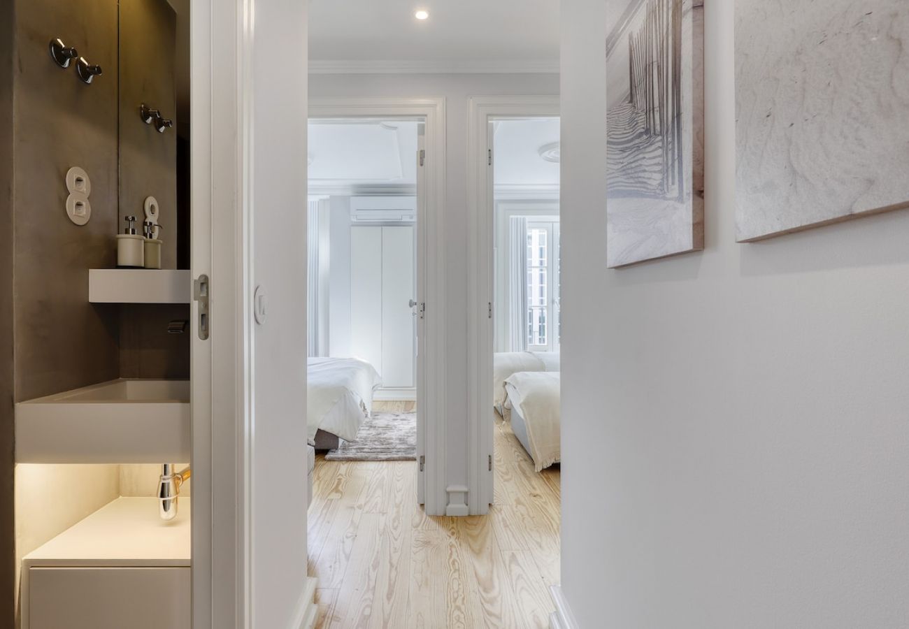 Apartamento em Lisboa - Lisboa, lindo apartamento de 2 quartos com boas vistas na Rua Augusta, Lisboa