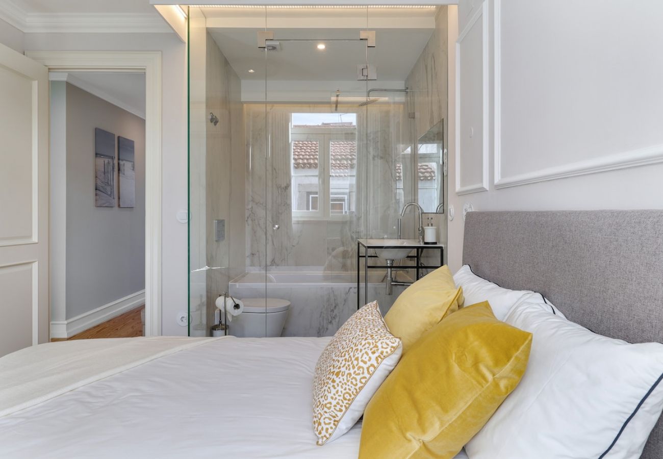 Apartamento em Lisboa - Lisboa, lindo apartamento de 2 quartos com boas vistas na Rua Augusta, Lisboa