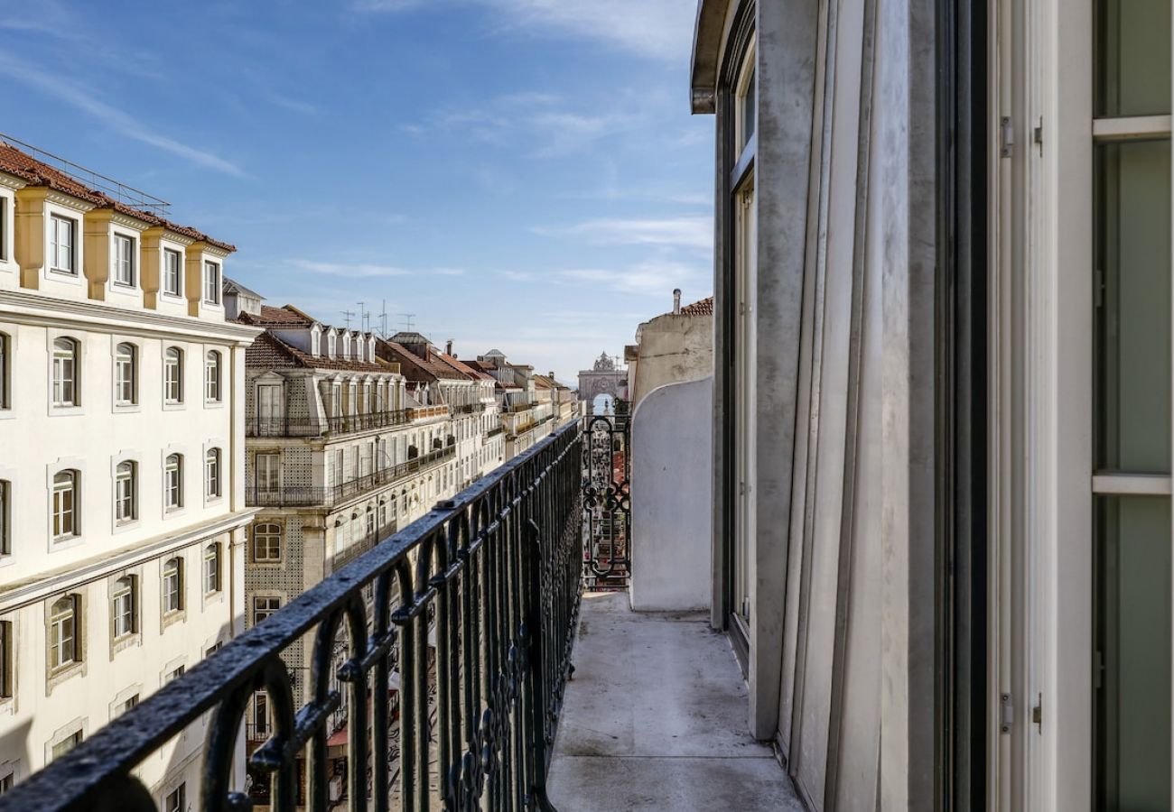 Apartamento em Lisboa - Lisboa, lindo apartamento de 2 quartos com boas vistas na Rua Augusta, Lisboa