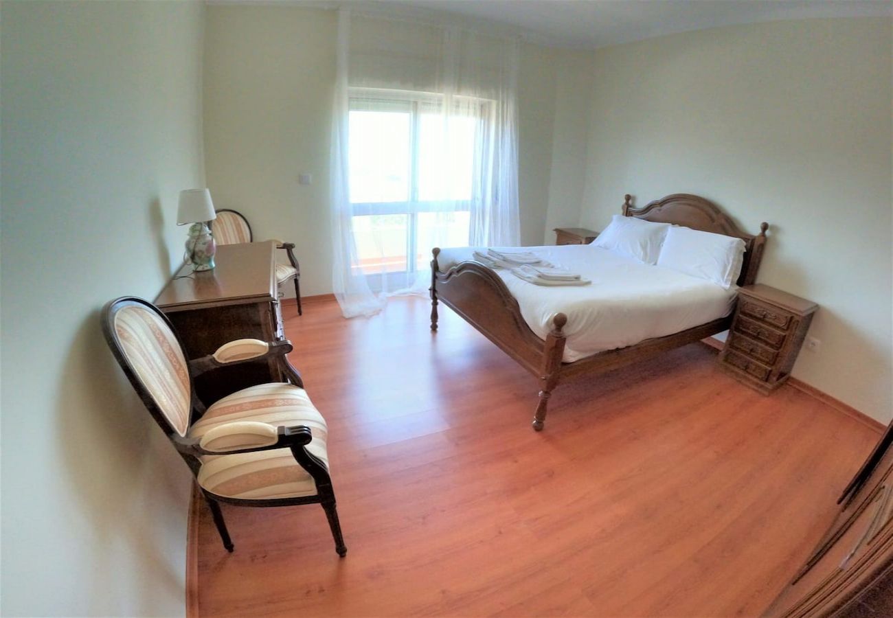 Apartamento em Charneca de Caparica - Caparica, apartamento T4 duplex c/ piscina, Charneca de Caparica, Lisboa