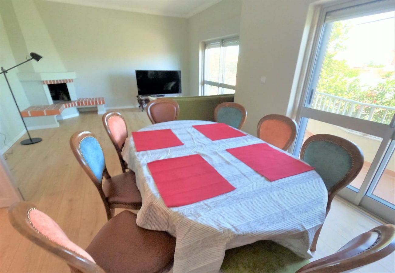 Apartamento em Charneca de Caparica - Caparica, apartamento T4 duplex c/ piscina, Charneca de Caparica, Lisboa