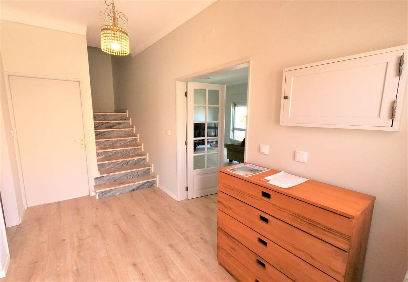 Apartamento em Charneca de Caparica - Caparica, apartamento T4 duplex c/ piscina, Charneca de Caparica, Lisboa