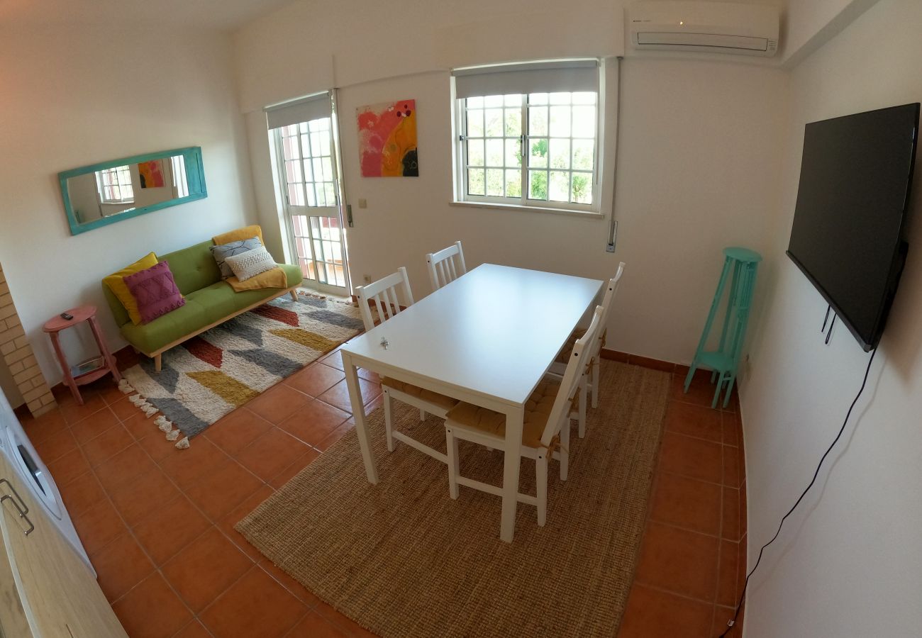 Apartamento em São Brás de Alportel - Algarve, apartamento T1 renovado c/ varanda, S. Brás de Alportel