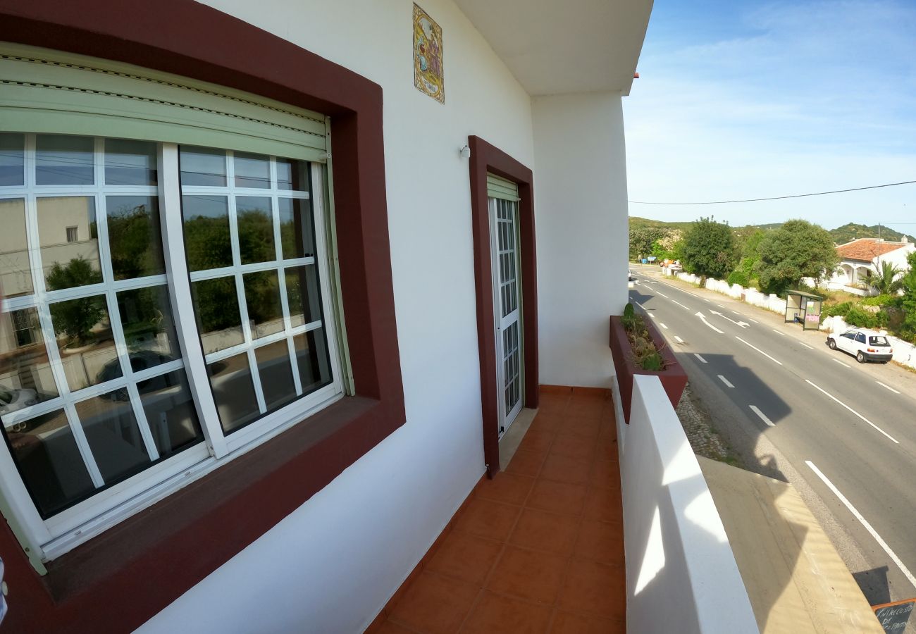 Apartamento em São Brás de Alportel - Algarve, apartamento T1 renovado c/ varanda, S. Brás de Alportel