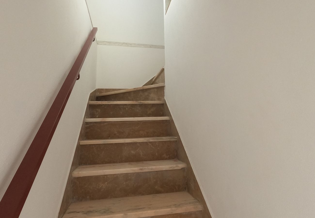 Apartamento em São Brás de Alportel - Algarve, apartamento T1 renovado c/ varanda, S. Brás de Alportel