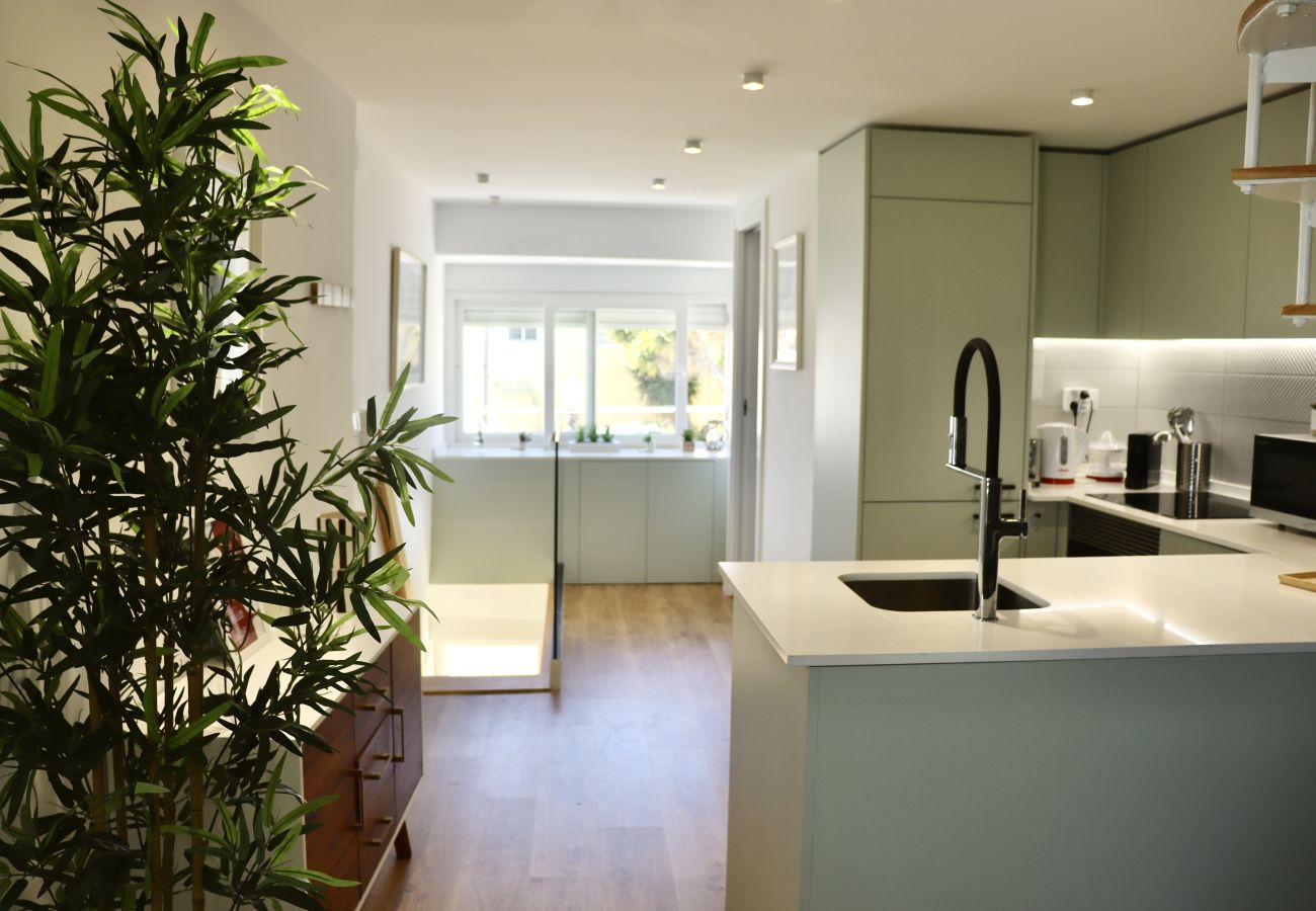Apartamento em Lisboa - Lisboa, T2 duplex renovado com vista rio, Beato, Lisboa